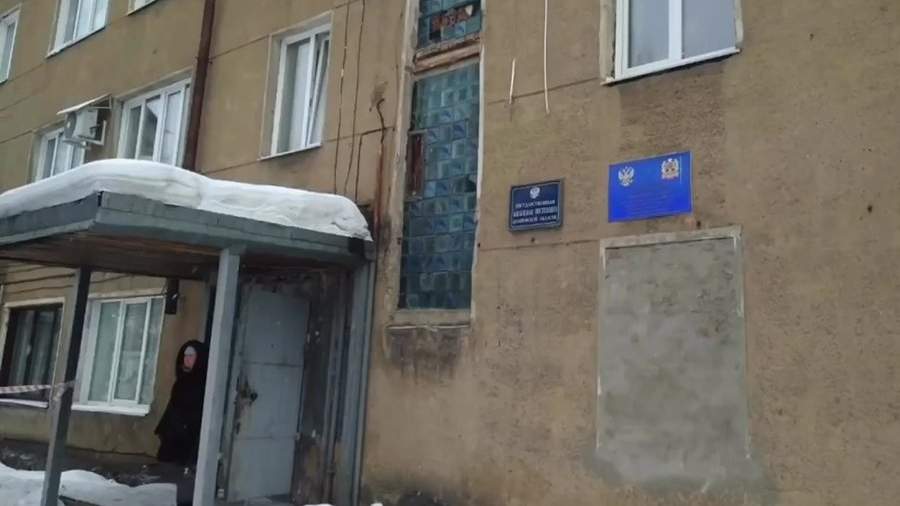 Здание с судебным участком мирового судьи Новокузнецка, где вооруженный мужчина убил судебного пристава и тяжело ранил свидетеля-женщину