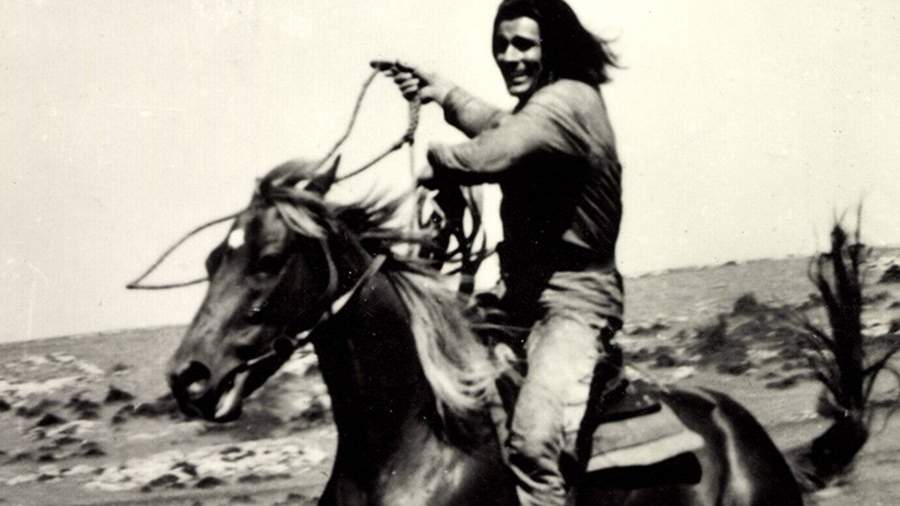 артист гойко митич биография. 19600101 gaf u55 063. артист гойко митич биография фото. артист гойко митич биография-19600101 gaf u55 063. картинка артист гойко митич биография. картинка 19600101 gaf u55 063. Немецкий и сербский актер Гойко Митич (Gojko Mitic) родился 13 июня 1940 года в югославской деревушке Стройковце (ныне территория Сербии). артист гойко митич биография. 19600101 gaf u55 063. артист гойко митич биография фото. артист гойко митич биография-19600101 gaf u55 063. картинка артист гойко митич биография. картинка 19600101 gaf u55 063. Немецкий и сербский актер Гойко Митич (Gojko Mitic) родился 13 июня 1940 года в югославской деревушке Стройковце (ныне территория Сербии).