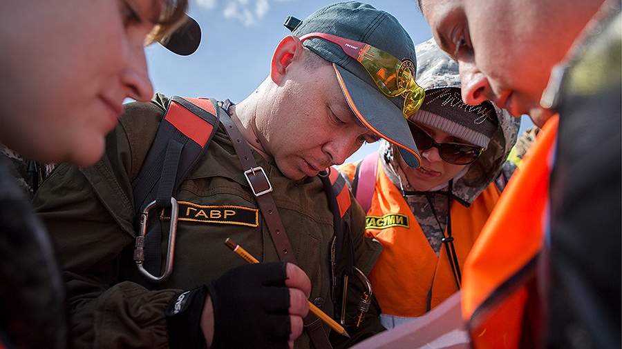Сотрудники поисково-спасательного отряда «Лиза Алерт»