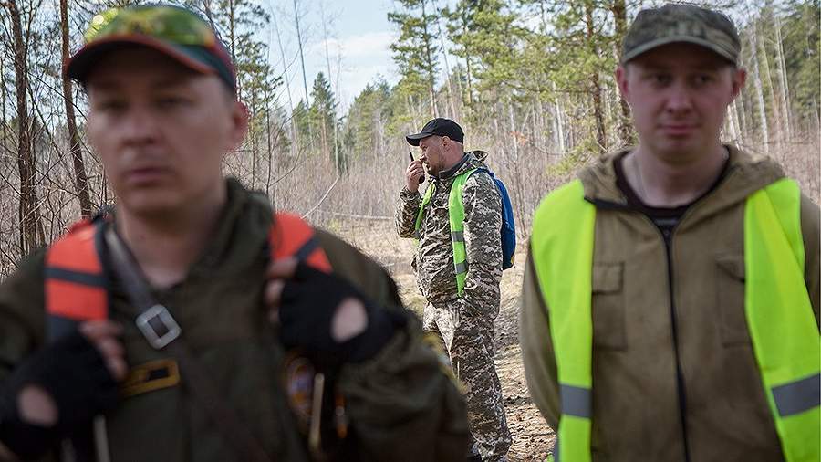 Сотрудники поисково-спасательного отряда «Лиза Алерт»