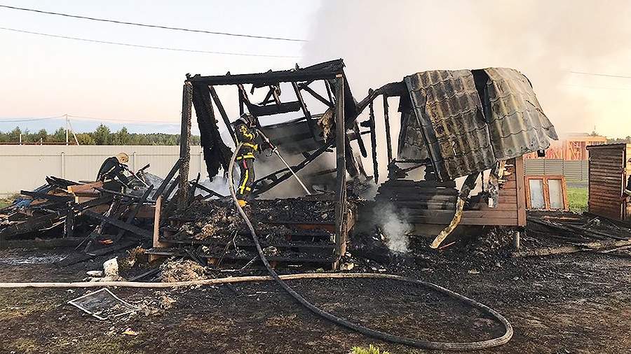 Тушение пожара в частном доме в деревне Задорино
