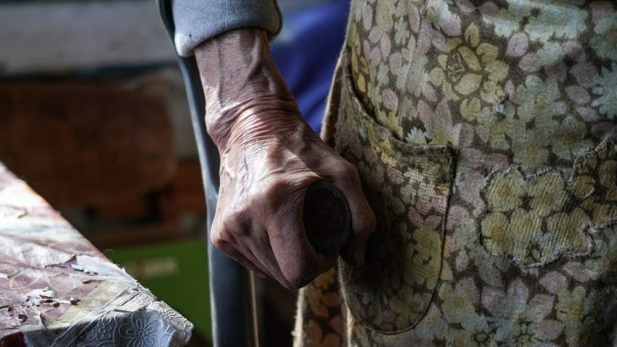 Сто бед одиночества: почему стариков не замечают даже после смерти