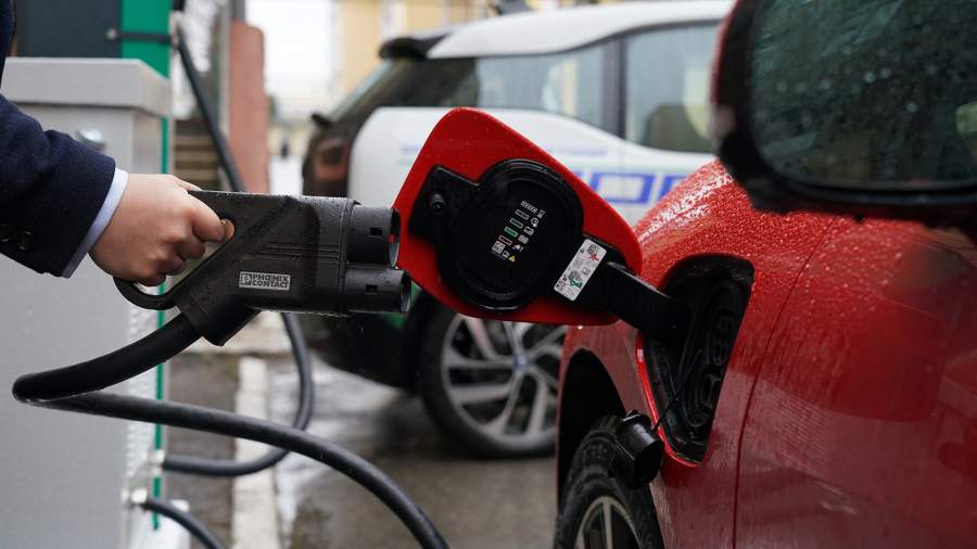 Атомный взгляд: кабмин выступил за признание ядерной энергии безуглеродной