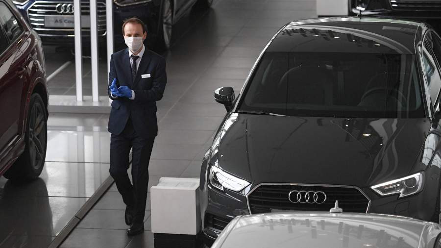 Менеджер салона в Москве