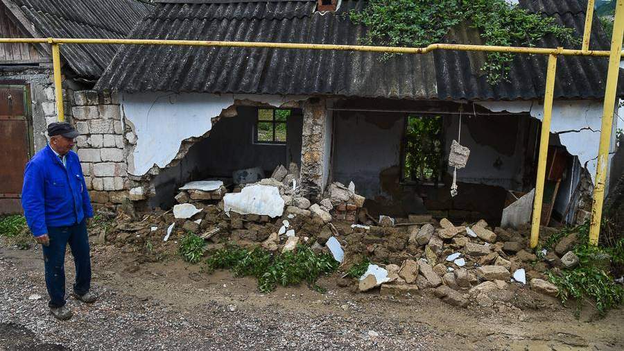Бахчисарайский потоп: в Крыму из-за ливней сошел сель
