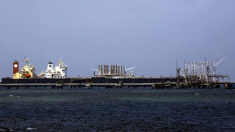 Танкеры у нефтеналивного терминала Пуэрто-Кабельо в Венесуэле