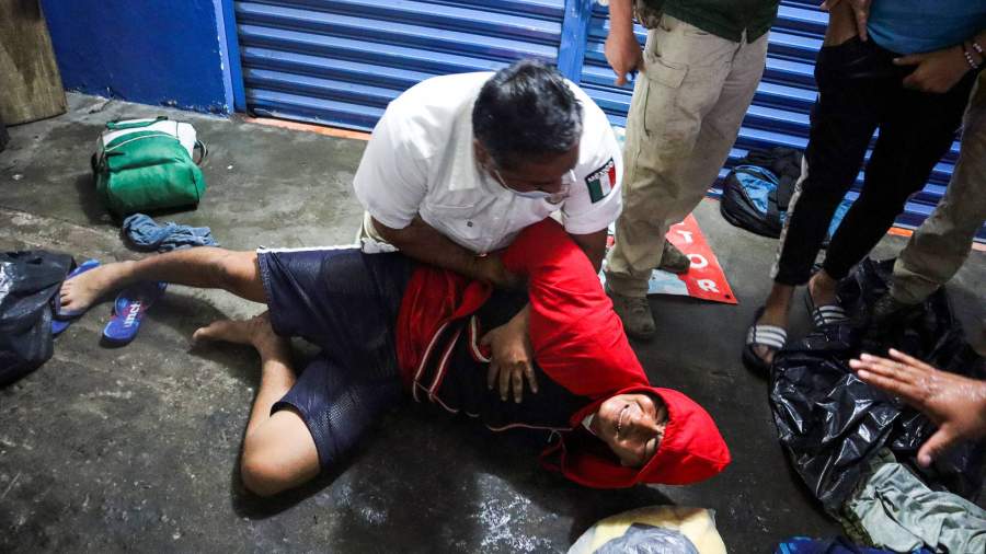 Степень свободы: почему разъяренные мигранты не дошли до столицы