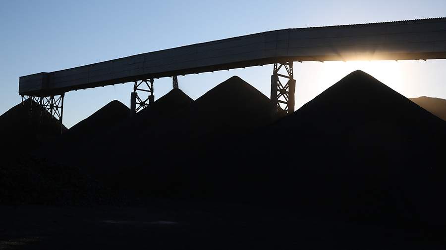 TASS 9434384 Как относятся украинцы к порошенко