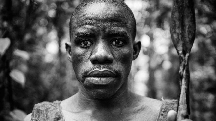 Покидая лес: как живут пигмеи, которых изгнали с их земель