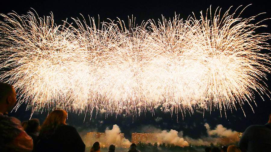 Искусство пиротехники: фестиваль фейерверков «Ростех»
