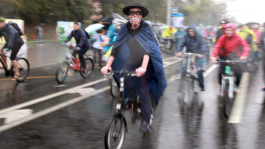 Осенний старт: как прошел московский велопарад