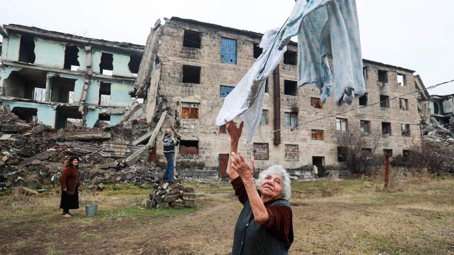 Застывшая катастрофа: жизнь в Гюмри и Спитаке спустя 30 лет после землетрясения