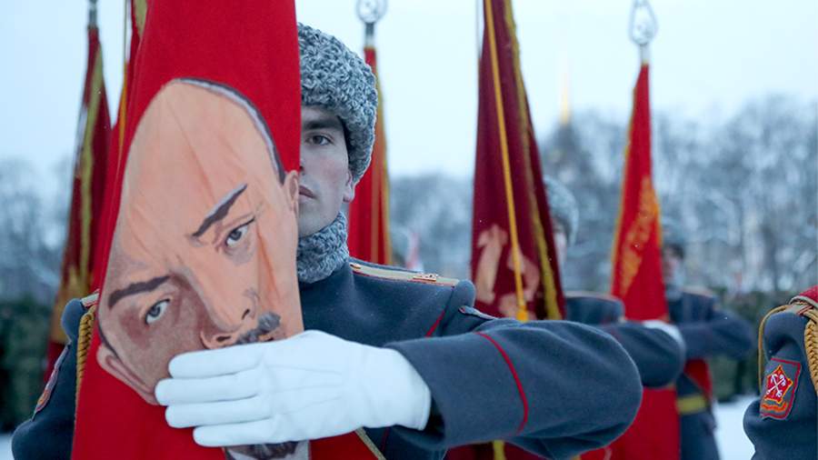 Вечная память: как проходил парад в честь 75-летия снятия блокады Ленинграда