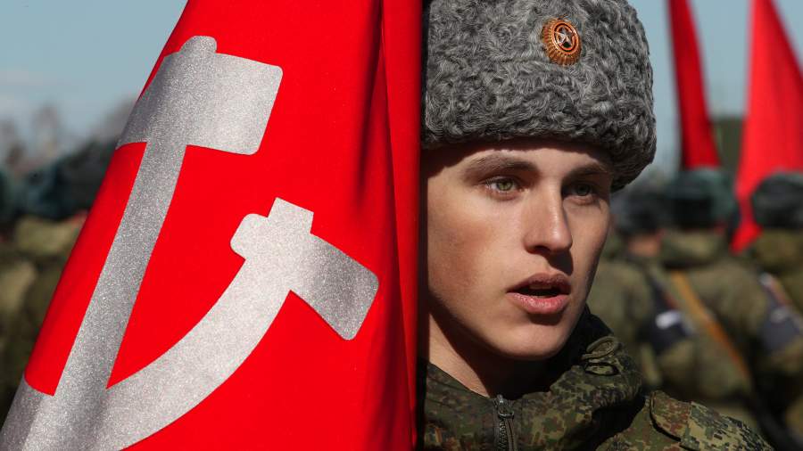 Парадный расчет: как тысячи военнослужащих идут навстречу Дню Победы