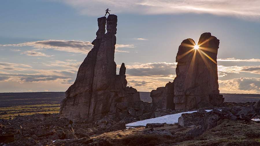 Отлито в граните: загадочные структуры хребта Улахан-Сис