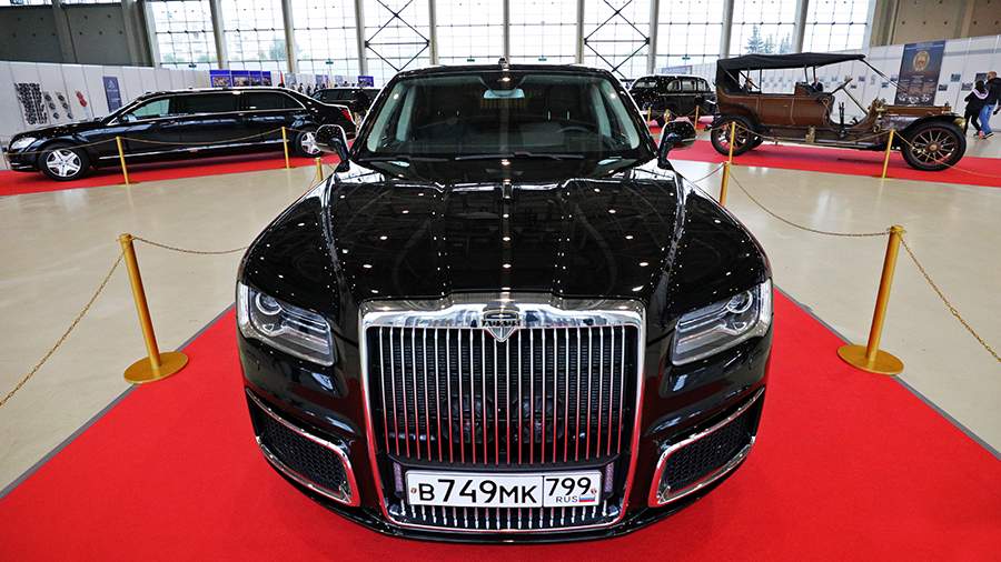 Самый главный гараж: на ВДНХ показали автомобили первых лиц