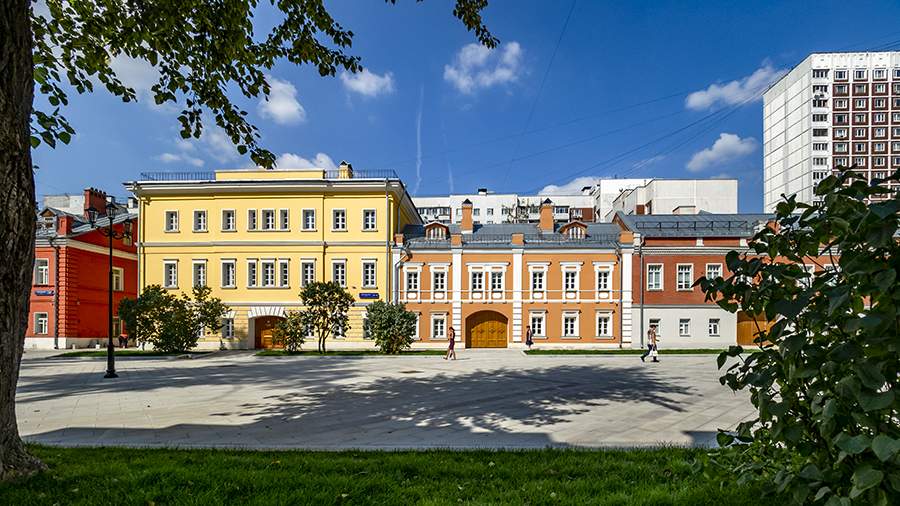 Школьная жизнь: как выглядит новая пешеходная зона Москвы