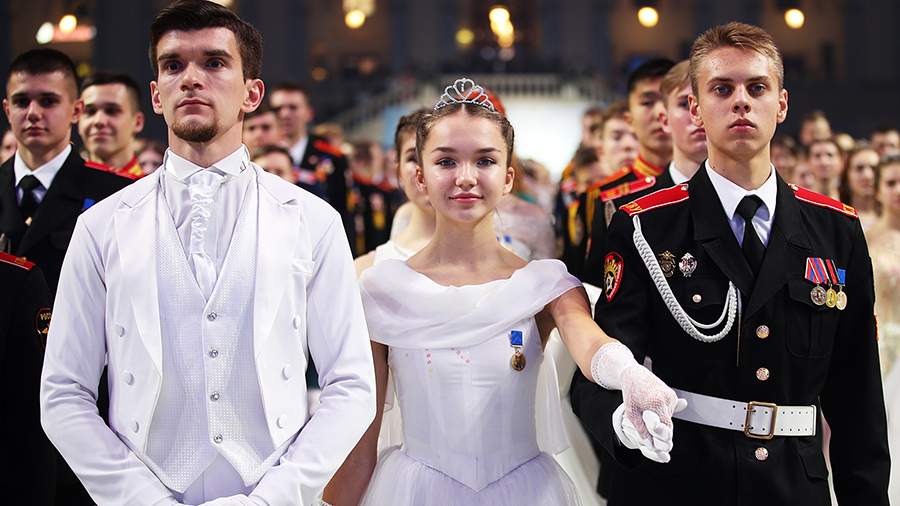 Форма и содержание: в Москве прошел Международный благотворительный кадетский бал