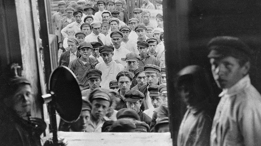 Душевная связь: как мир выжил без интернета