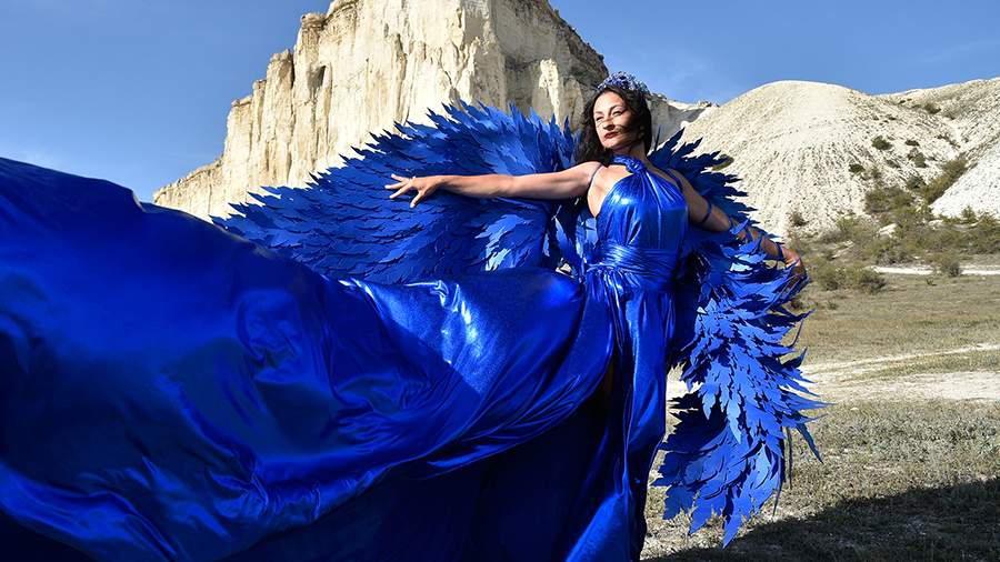 Вежливые модники: Белая скала в Крыму превратилась в подиум