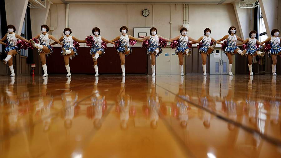 Вечер танцев: почему пенсионеры ненавидят «Японские помпоны»