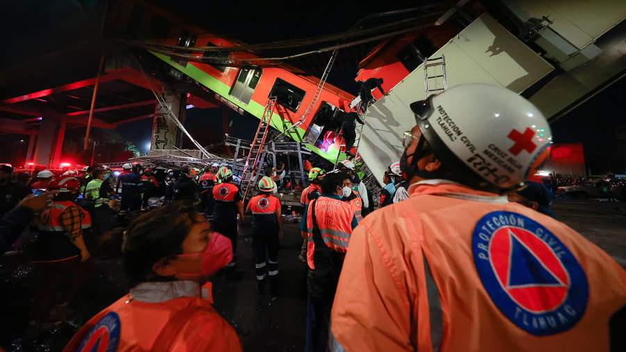Угол падения: в Мексике рухнул метромост
