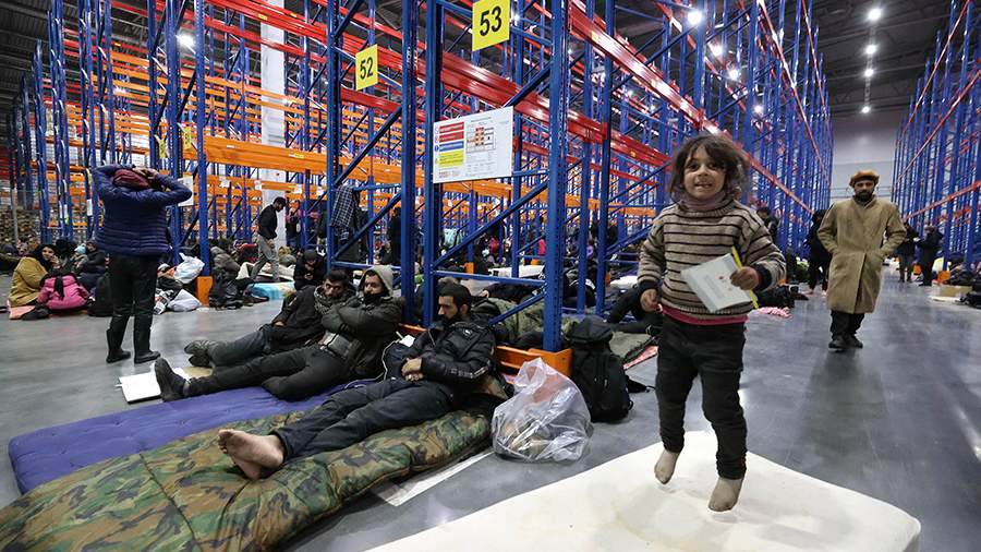 Спасительное убежище: Белоруссия приютила мигрантов в логистическом центре