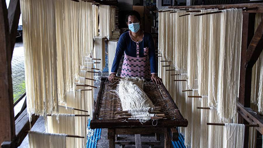 Меню дня: как делают лапшу долголетия