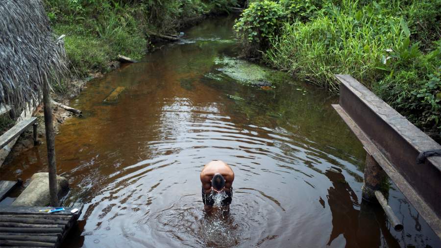 Сложная тревога: индейцев больше не пугают разливы нефти в Амазонке