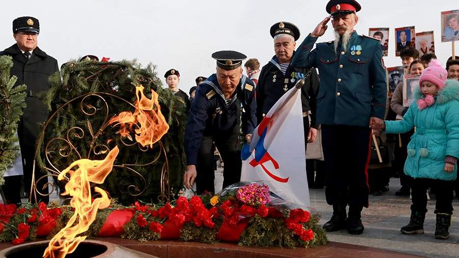 Великий день: как в России и в мире отмечают годовщину победы под Сталинградом