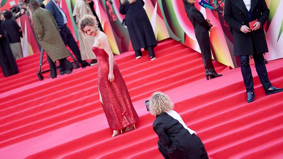 Славный путь: кто вышел на красную дорожку ММКФ