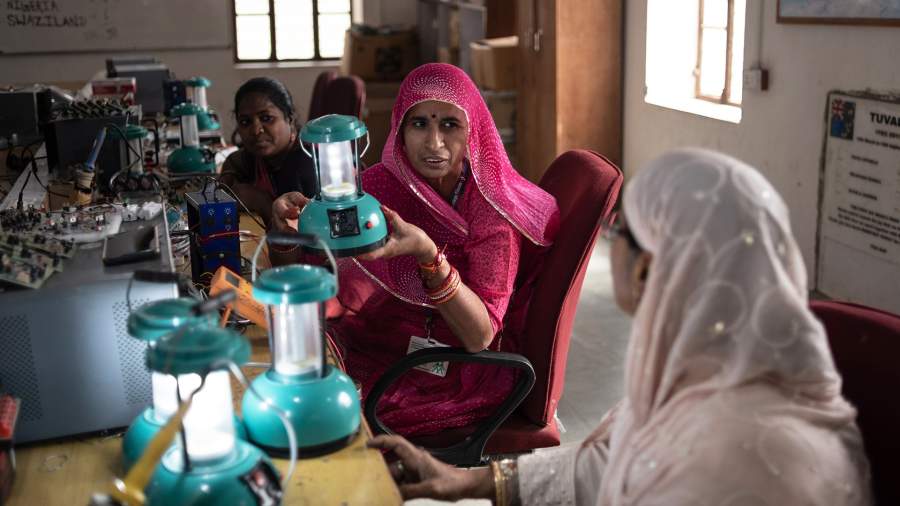 Свет знаний: как в индийской глуши появилась возобновляемая энергетика