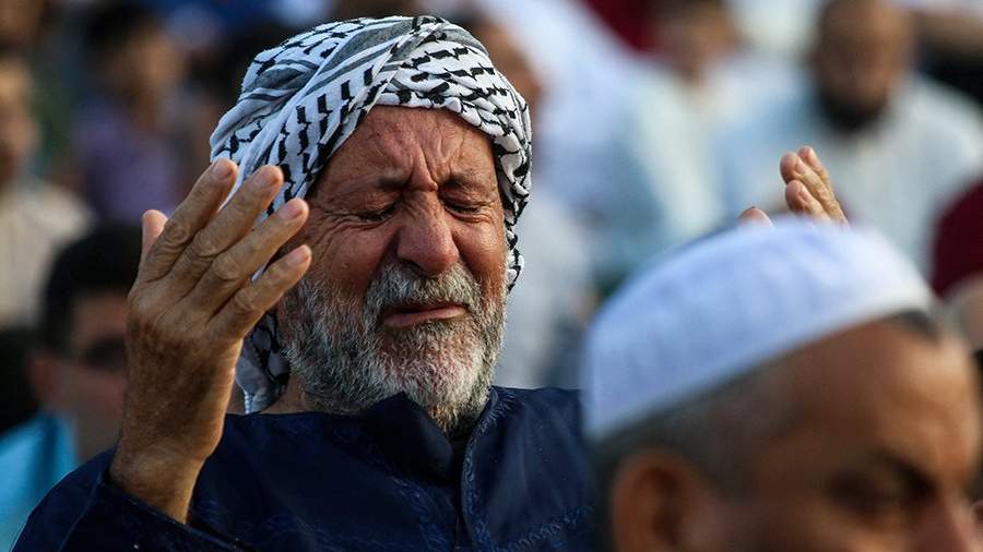 Благословен праздник: мусульмане отмечают Курбан-байрам