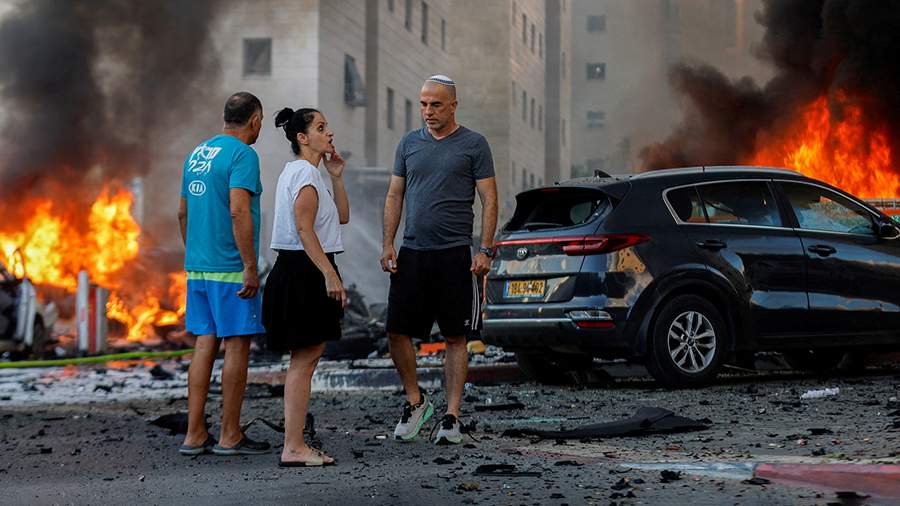 Горячая фаза: Израиль подвергся массированному ракетному обстрелу