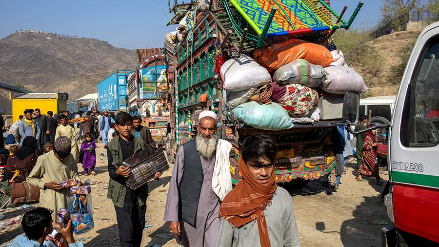 Не по-соседски: Пакистан депортирует афганских нелегалов