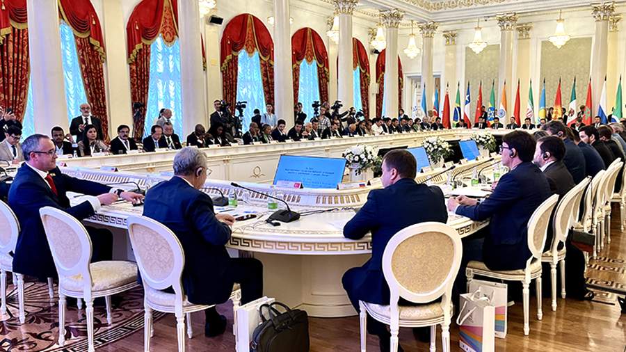 История будущего: как проходит Международный форум городов стран БРИКС+ в Казани