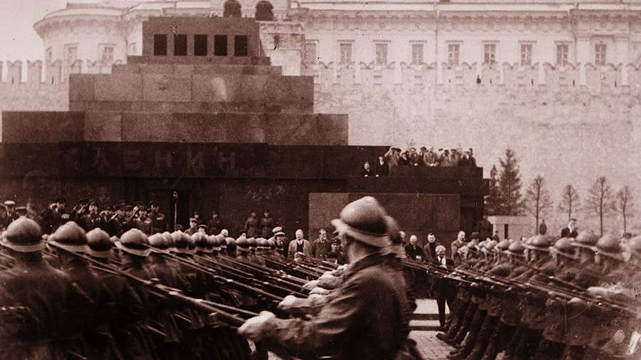 Символ эпохи: к 100-летию Мавзолея Ленина