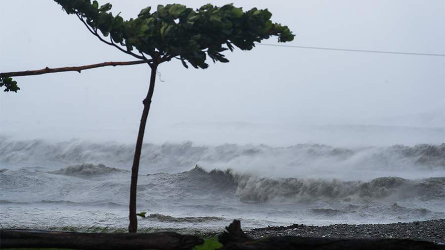 Остров невезения: тайфун «Конг-Рей» обрушился на Тайвань