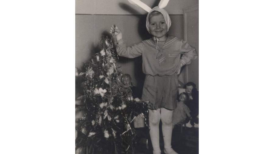 Звезда на елке: архивные детские новогодние фотографии артистов