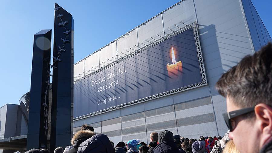 События недели в фотографиях: годовщина теракта в «Крокусе», протесты в Турции, смерть Киркорова