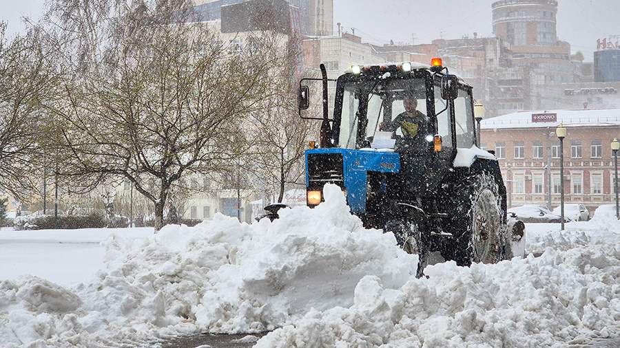 Погодная аномалия: Пермь накрыл рекордный снегопад