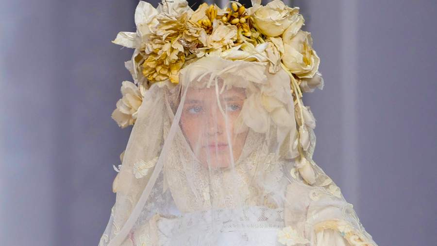 Мифы, золото и эмоции: как прошла неделя моды в Милане