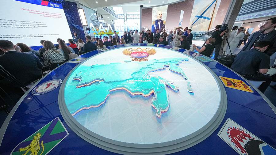 «Диалог без границ»: как проходит ВЭФ-2025