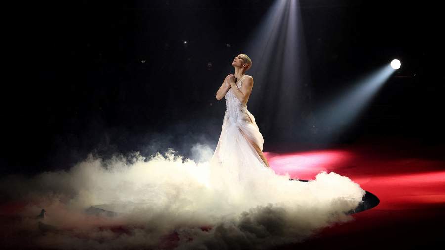 Сказка на каблуках: чем запомнилась Парижская неделя моды 2026