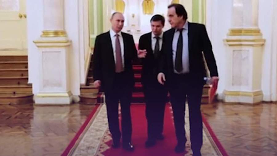 Путин в интервью Оливеру Стоуну рассказал о демократии в РФ 