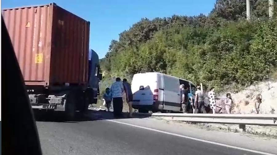 ДТП с участием микроавтобуса с детьми в Новороссийске