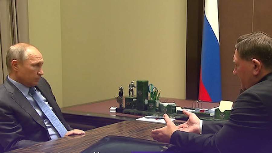 Путин провел встречу с губернатором Курской области 