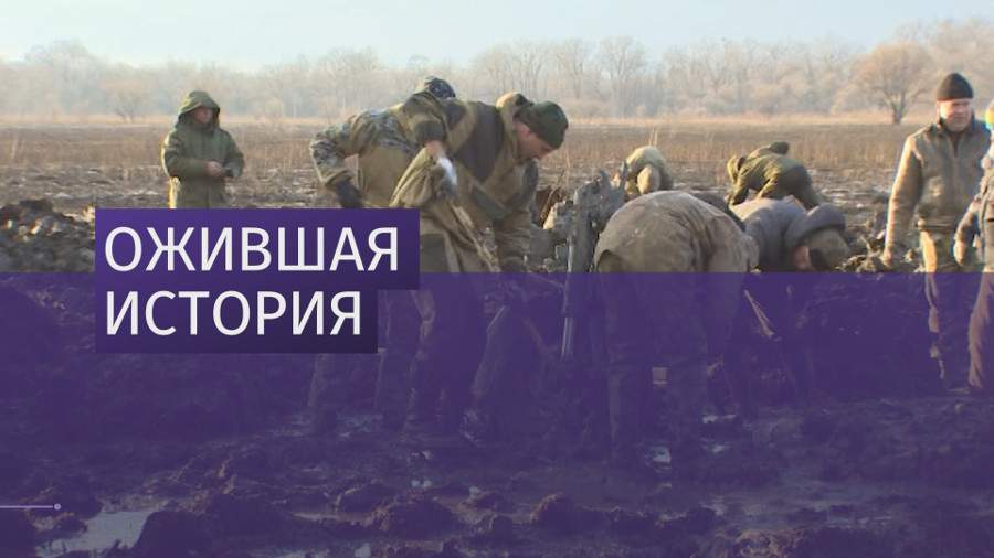 Приморские волонтеры достали из болота бомбардировщик Пе-2