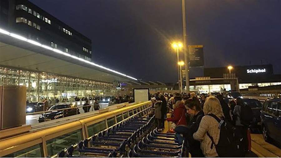 Мужчина с ножом нейтрализован в аэропорту Амстердама