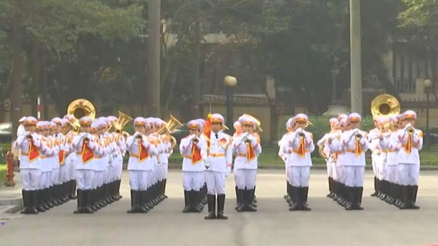 Шойгу прибыл с официальным визитом во Вьетнам